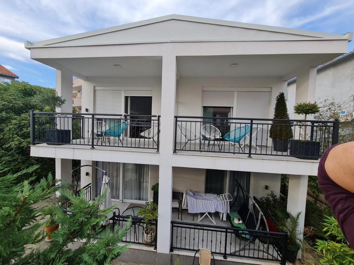 Apartments Tivat Exteriör bild